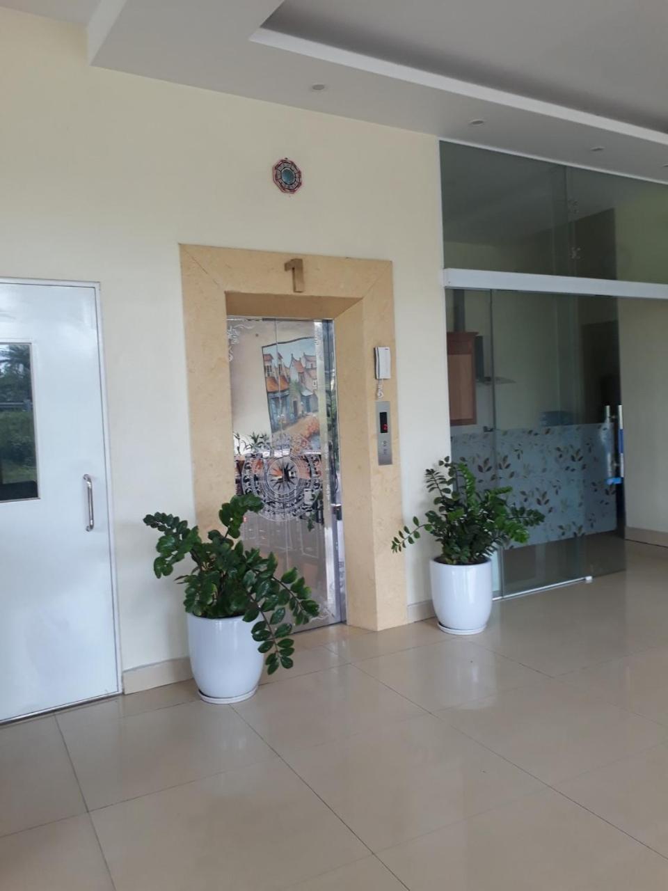 Anova 2 Hotel Hanoi Exterior photo